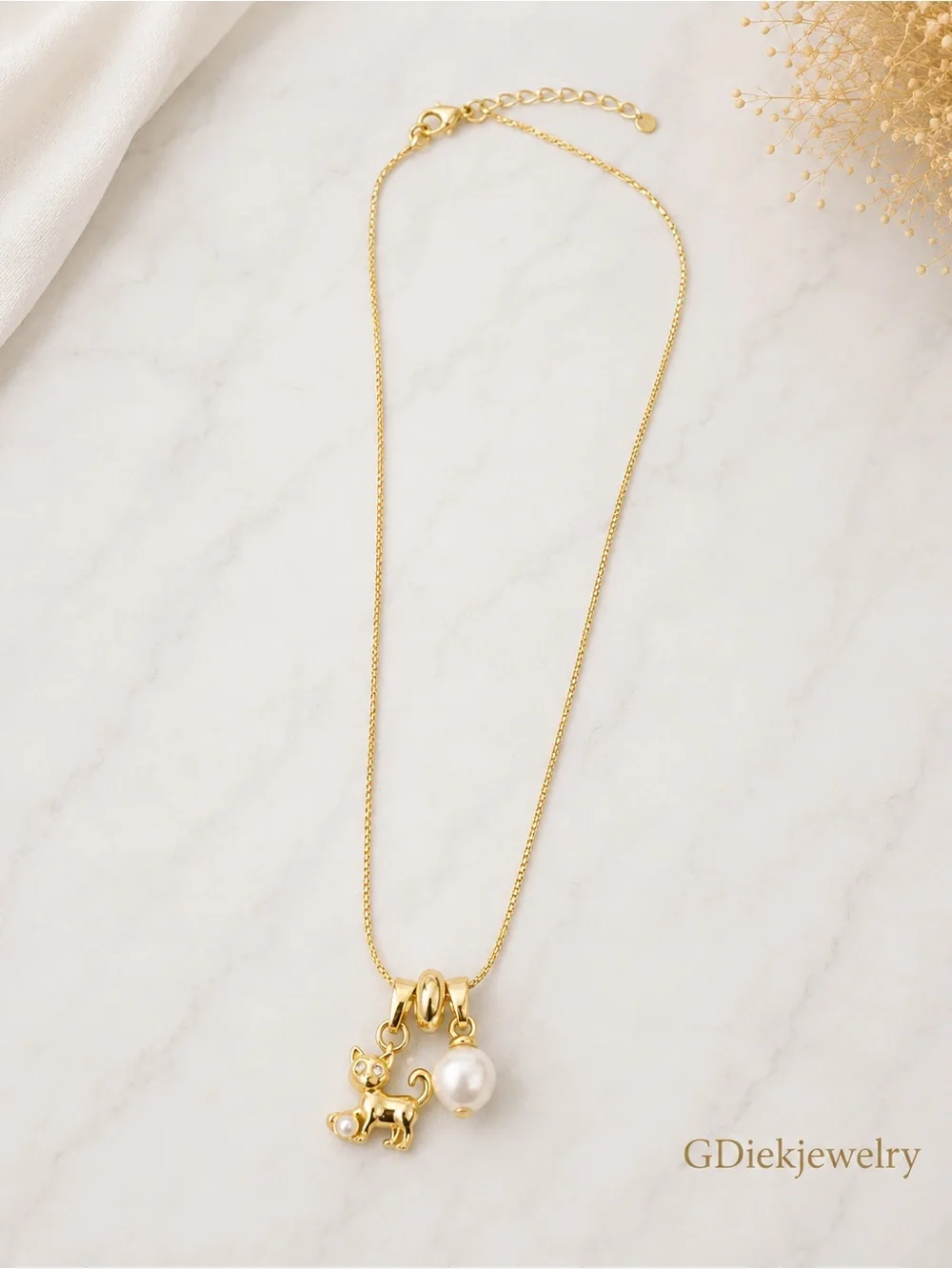 Goldfilled Cat Pendant Necklace with Pearl Charm